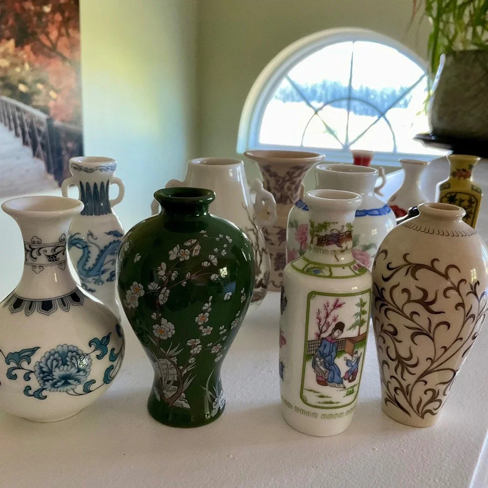 13pc VTG Franklin Mint Treasures of Imperial Dynasties Japan Mini Porcelain Vase